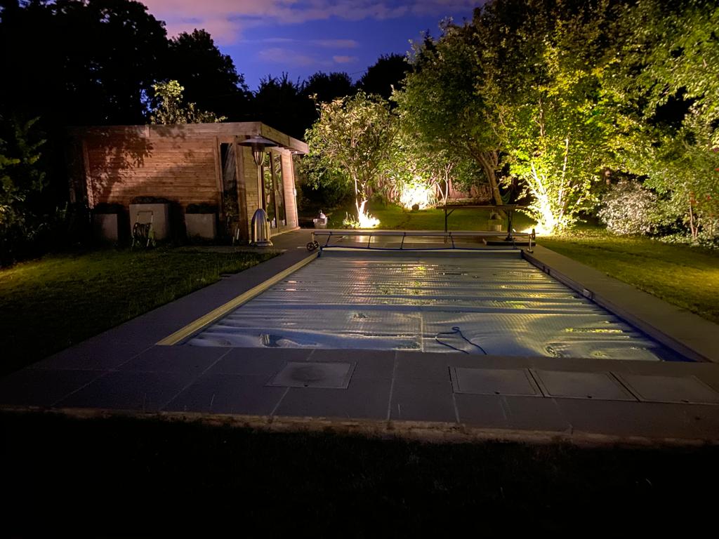 MAGNIFIQUE JARDIN ECLAIRE EN ILE-DE-FRANCE – Éclairer son jardin