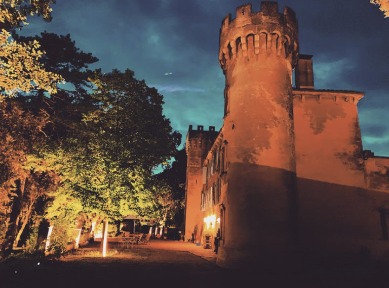 CHATEAU & JARDINS EN LUMIERE, VAUCLUSE – Terrasse eclairage extérieur jardin concepteur lumiere chateau provence renaud serniclay