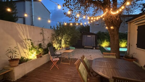 marseille eclairage maison ville terrasse bois guirlande tilleul jardins de nuit renaud serniclay