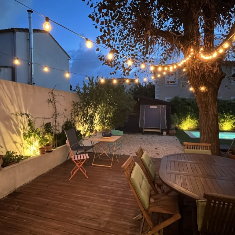 marseille eclairage maison ville terrasse bois guirlande tilleul jardins de nuit renaud serniclay